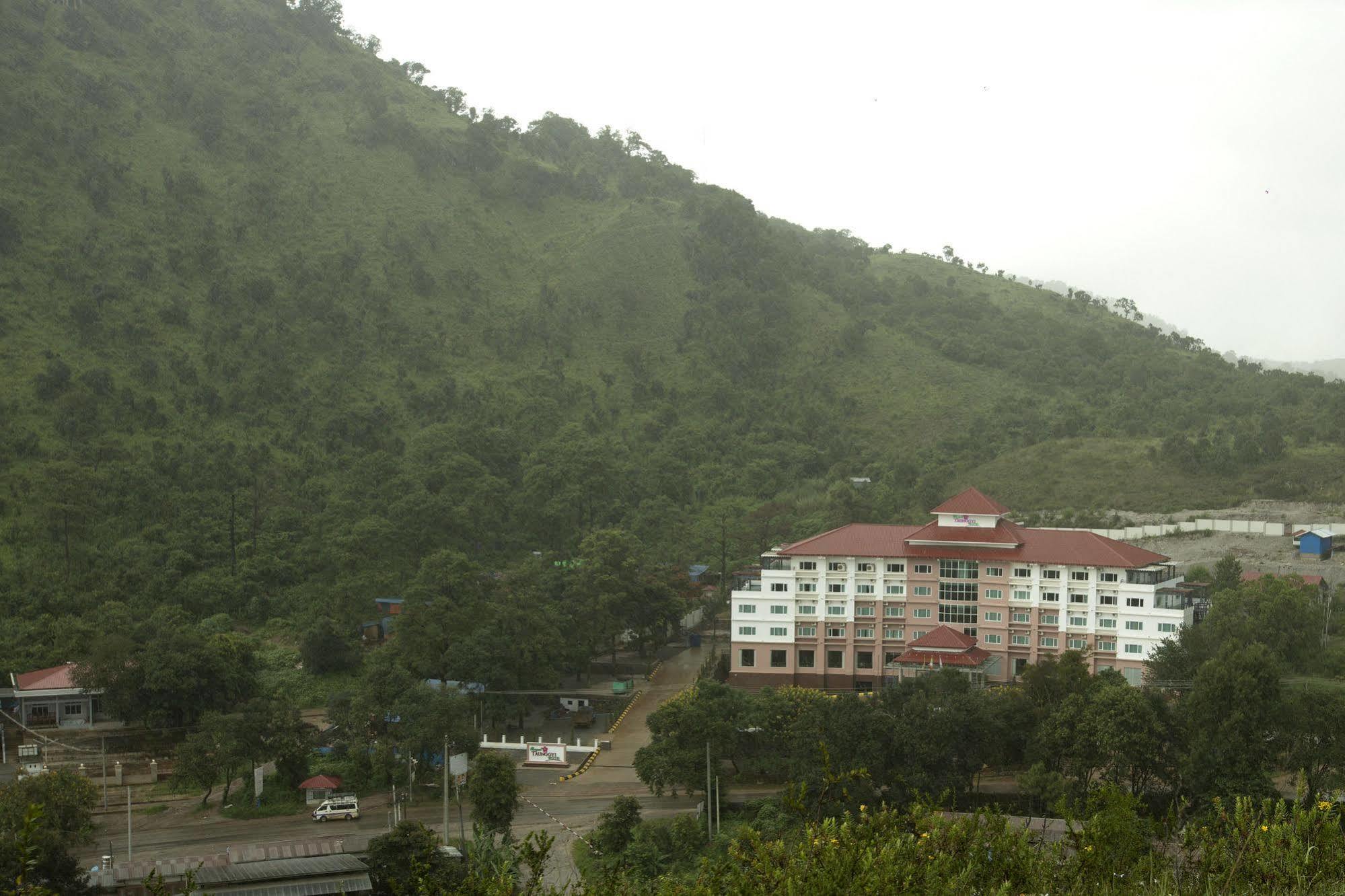Royal Taunggyi Hotel Extérieur photo