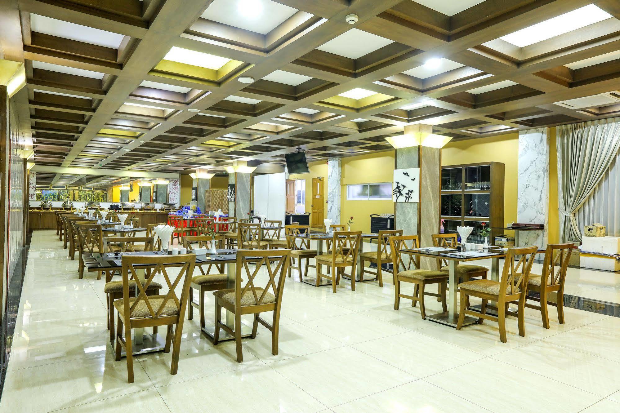 Royal Taunggyi Hotel Extérieur photo