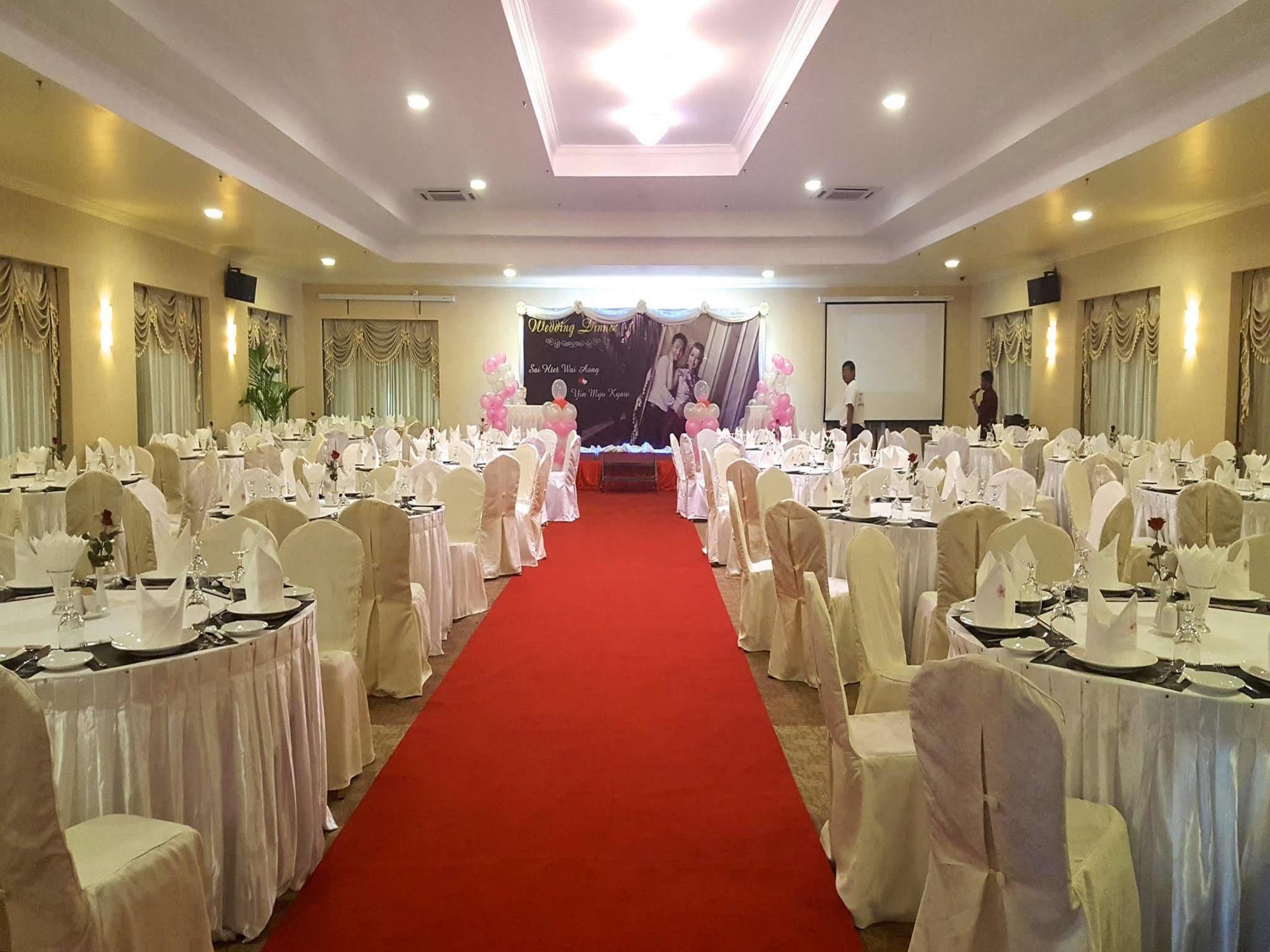 Royal Taunggyi Hotel Extérieur photo
