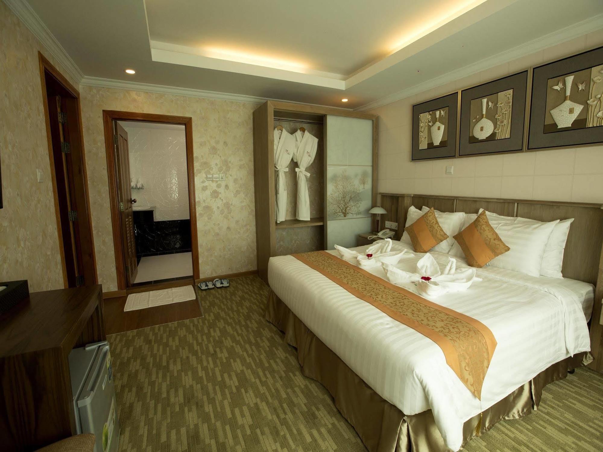 Royal Taunggyi Hotel Extérieur photo