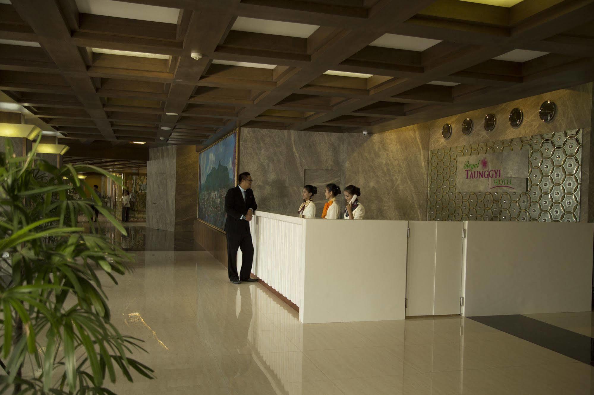 Royal Taunggyi Hotel Extérieur photo