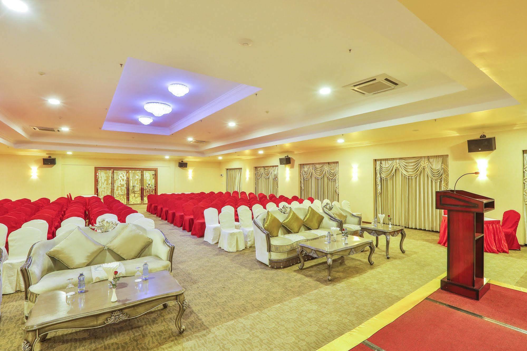 Royal Taunggyi Hotel Extérieur photo