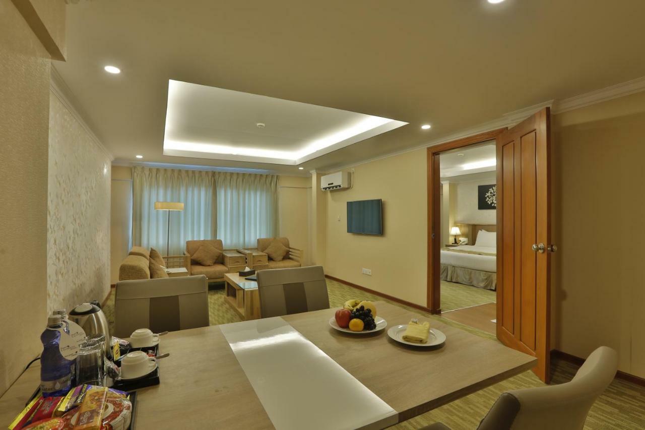 Royal Taunggyi Hotel Extérieur photo